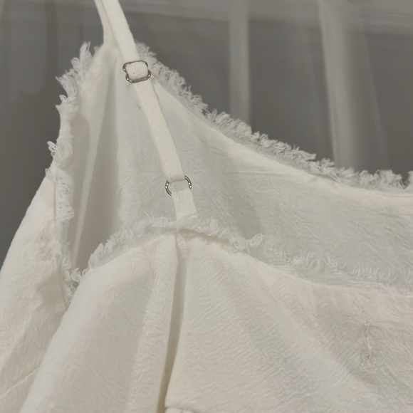 TALULAH White Tiered Dress - Picture 5 of 6